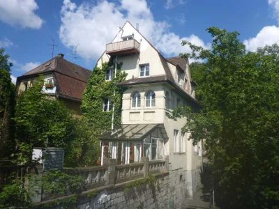 Sanierte u. individuelle 3-Zi.-Altbauwhg mit Garten in Ulm-Mitte