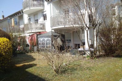 3-Zi.-Wohnung mit Südterrasse und Einbauküche