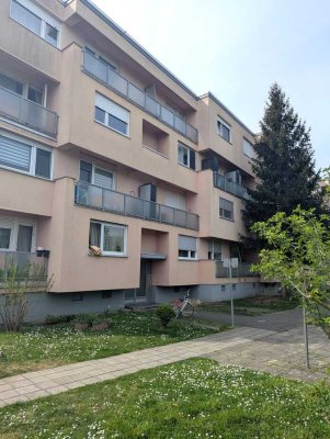 Selbstnutzer aufgepasst: helle 4-Zimmerwohnung mit Garage in ruhiger Wohnlage!