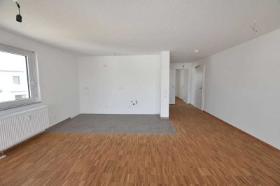 Moderne 2-Zimmer-Wohnung in Offenbach mit Balkon und Parkplatz