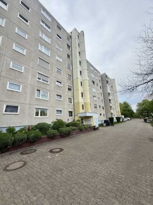 Moderne 3-Zimmer-Gartenwohnung mit überdachter Terrasse und Tiefgaragenstellplatz
