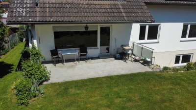Frisch renovierte, großzügige Erdgeschosswohnung