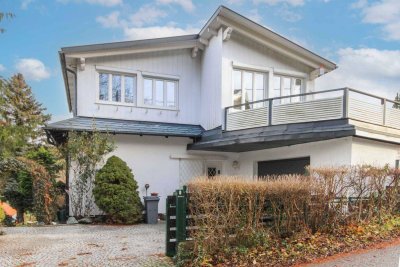Schmuckstück! Traumhaus in Grub – Wohnen im Grünen - oder Anlegeobjekt mit 3 Wohneinheiten