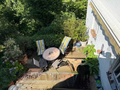 Zentral und grün