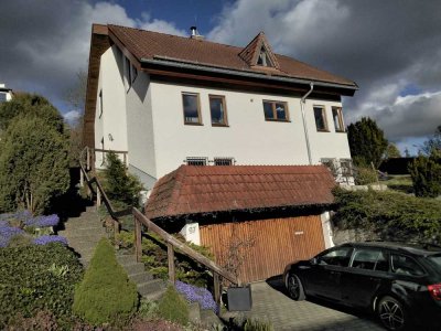 Geräumiges 8-Raum-Einfamilienhaus in Lonsee von Privat