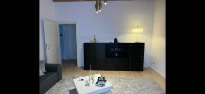 Erstbezug nach Sanierung: 3 Zi. Luxus-Wohnung  in Düsseldorf-Holthausen
