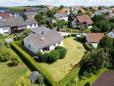 Vielseitig! Renovierungsbedürftiges EFH mit Erweiterungspotential auf riesigem Grundstück