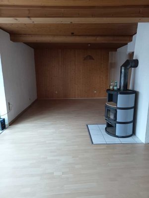 Schöne große Dachgeschoss Wohnung