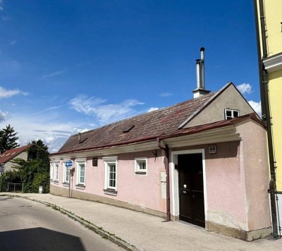 Einfamilienhaus mit historischem Hintergrund und optionalem Erweiterungspotenzial im Martinsviertel Klosterneuburg- Wohnen mit unverbaubarem Panorama-Fernblick