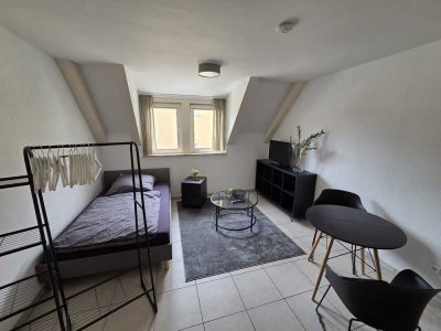 klein aber fein, gemütliches möbliertes 1-Zimmer Apartment Nähe des Leinbachparks
