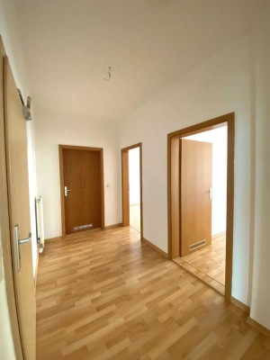 Großzügige 3-Zimmer-Wohnung mit Balkon und Gartennutzung in Gera
