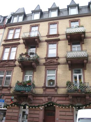 Möblierte Altbau DG Wohnung in Sachsenhausen!
