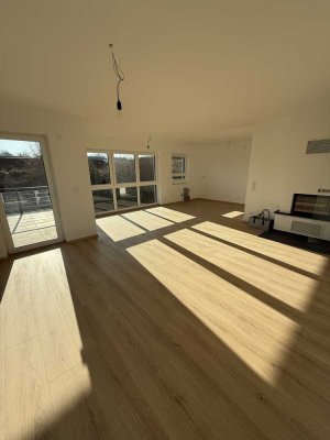 E-R-S-T-B-E-Z-U-G!!! HIER WERDEN SIE SICH SICHERLICH WOHLFÜHLEN!!! TOLLE 4-ZIMMER-NEUBAU-WOHNUNG!!!