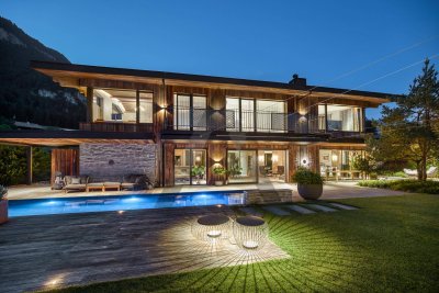 Exklusiv: Hideaway in Toplage mit Außenpool &amp; Parkanlage