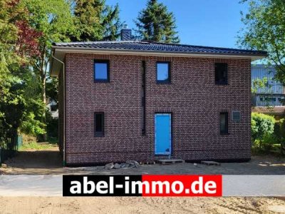 Bergstedt/Sasel: Neubau-Stadtvilla auf tollem Grundstück in Top-Lage
