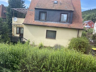 Haus für 1 Jahr mit fünf Zimmern, Balkon und EBK in Marburg
