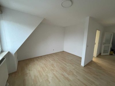 1-Zimmer-Wohnung mit EBK, Balkon und Stellplatz in Herzogenaurach