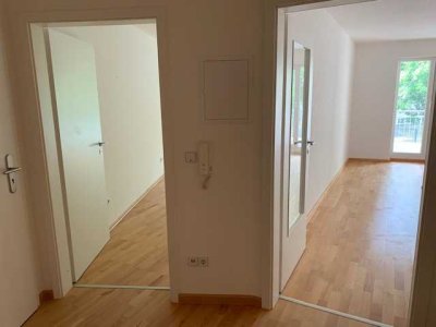 Sofort bezugsfertig - renoviert - Loggia - ruhige Lage ...