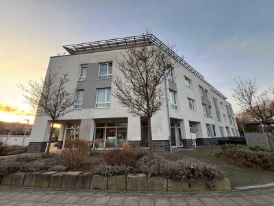 Lichtdurchflutete toll geschnittene 3-Zimmer-Wohnung mit Südwest-Balkon und Tiefgaragenplatz in Bonn