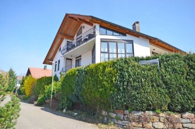 Hochwertige 3-Zimmer-Dachgeschosswohnung mit gehobener Innenausstattung in Leonberg