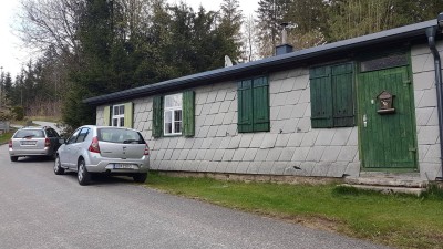 Entdecke dein Wald-Refugium in Litschau: Charmantes Projekt zum Schnäppchenpreis!