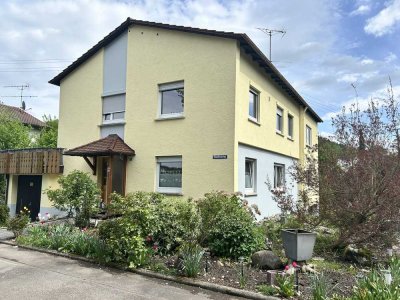 Attraktive 5-Zimmer-Wohnung mit Garten und Balkon in Rangendingen
