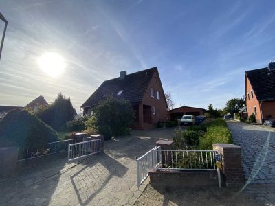 Solides Einfamilienhaus mit Anliegerwohnung von privat