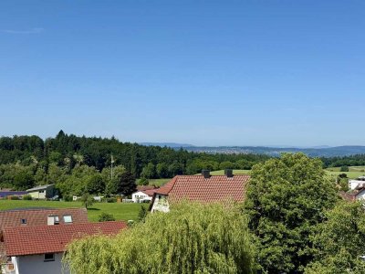 Provisionsfrei - Über den Dächern von Daisendorf. Großzügige DG Wohnung mit traumhafter Terrasse