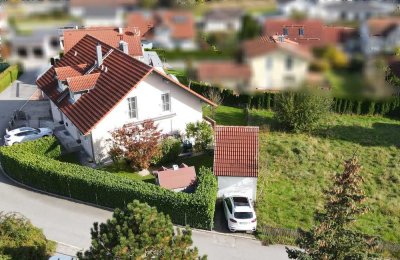 Tür auf. Herz rein. Traumhafte, sonnige ETW mit DHH-Charakter,  Gartenoase, Garage,  top Zustand