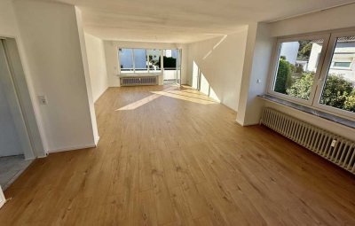 Unna-Billmerich: Helle Wohnung mit Südbalkon im 1. OG. Frisch renoviert! Mit Garage.