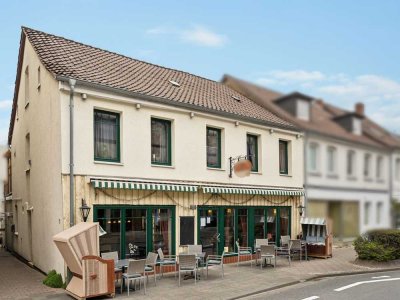Seltene Gelegenheit! Großzügiges Wohn- und Geschäftshaus in zentraler Lage von Sarstedt