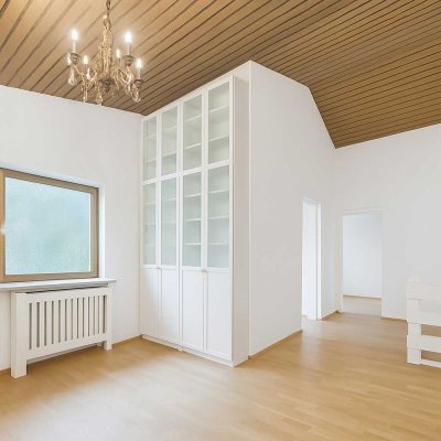 Lichtdurchflutete Maisonette mit Galerie, Sauna & Süd‑Balkon am Schliersee
