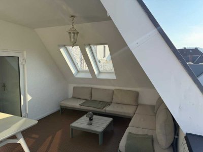 Altbau-Rarität - 3-ZKB-Maisonette mit Sonnenloggia in der Altstadt