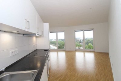 Frei ab Jan. 2026 * Moderne 3-Zi.-Whg. am Elbepark * 73 m² + EBK + Balkon