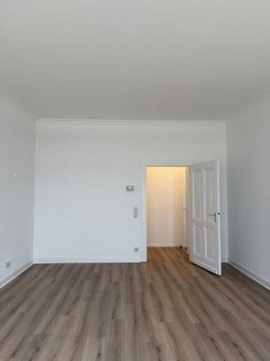 ***WELCH COOLE WOHNUNG IM KLASSISCHEN ALTBAU MIT HISTORISCHER BACKSTEINFASSADE***