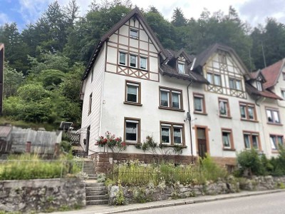 Gepflegtes Reiheneckhaus am Stadtrand von Triberg – Natur pur inklusive!
