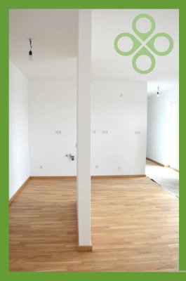 ***Charmantes Penthouse mit Aufzug, Terrasse, Keller, Tiefgarage... und ganz viel Natur vor der Tür*