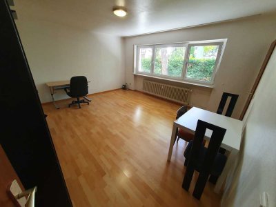 Studenten(paare) aufgepasst 2 Zimmer Wohnung, möbl.
