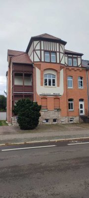 Helle Maisonette-Wohnung ( ca. 60m2) im 2. Obergeschoss - frisch renoviert mit Einbauküche