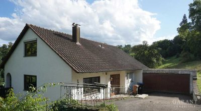 Viel Platz im Haus, viel Platz ums Haus und unverbaubare Aussicht...