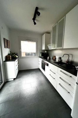 Schicke 3-Zimmer Wohnung mit Terrasse & Loggia