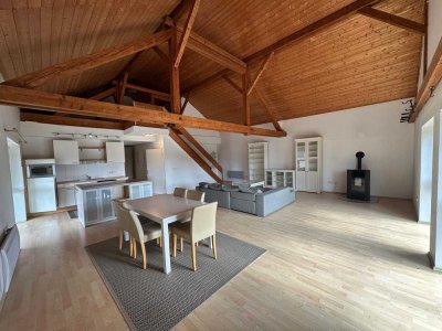 Schönes helle Loftwohnung mit herrlichem Blick!
