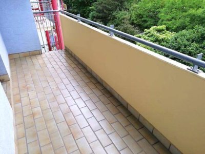 Sanierter ZIMMER-Neubau, sonniger Süd-Balkon 7,5m², Wohnküche, neue Sanitäranlagen, Lift, TG-Platz!