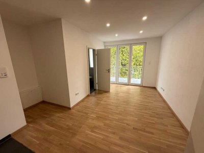 1 Zimmer Wohnung  EBK, FBH, Parkett, KFW 55