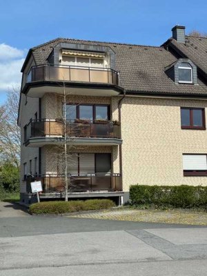 Gepflegte 2-Zimmer-Dachgeschosswohnung mit großzügigem Süd-West-Balkon