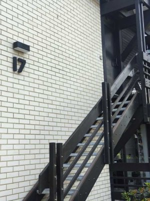 Ansprechende 2-Zimmer-Maisonette-Wohnung mit gehobener Innenausstattung mit Balkon und EBK in Haan