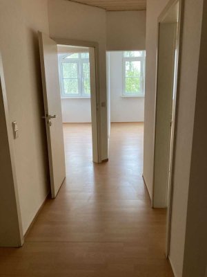Ruhige 2-Zimmer-DG-Wohnung zur Miete in Eich