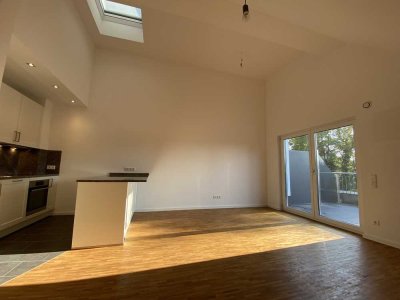 neuwertiger Dachterrassentraum mit 3Zi+Galerie, hohen Räumen und Dachterrasse