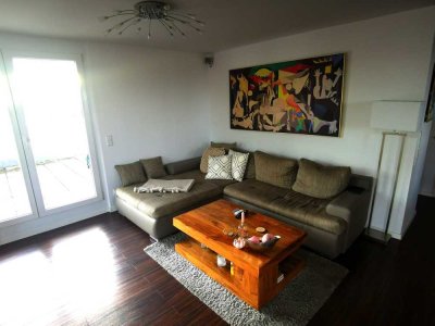 Exklusive Penthouse-Wohnung mit großzügiger Terrasse und atemberaubendem Ausblick.