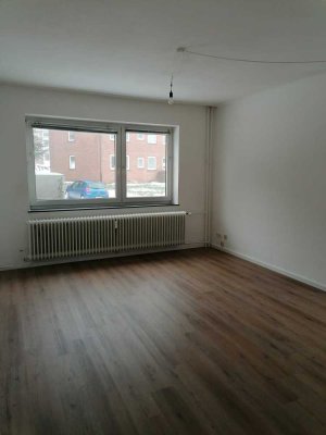 renovierte 3- Zi Erdgeschosswohnung mit Balkon Schleswig Süd